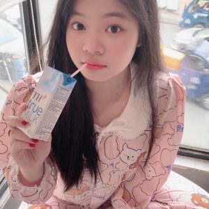 Đồ ngủ gấu hồng pastel cổ voan Mã 004